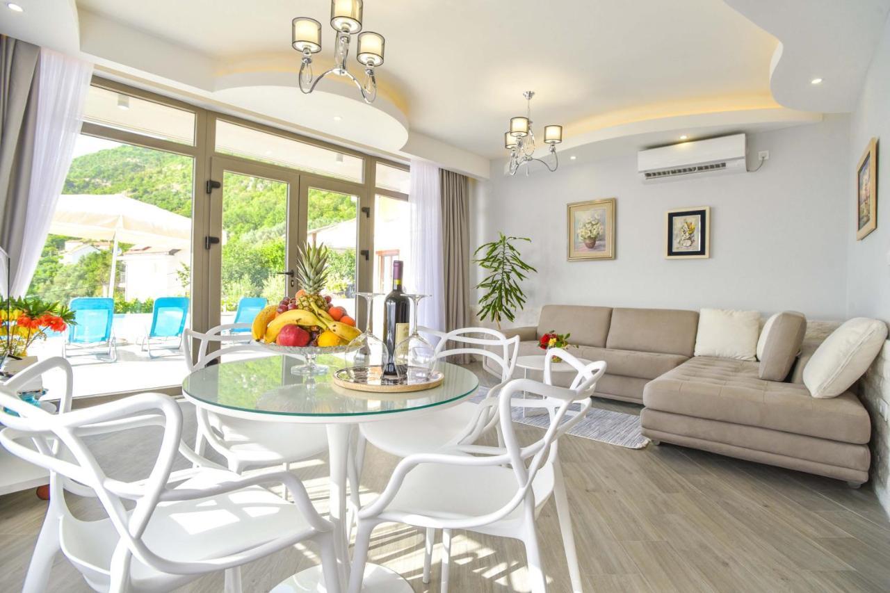 Verbalj Apartment With Swimming Pool Kotor Kültér fotó