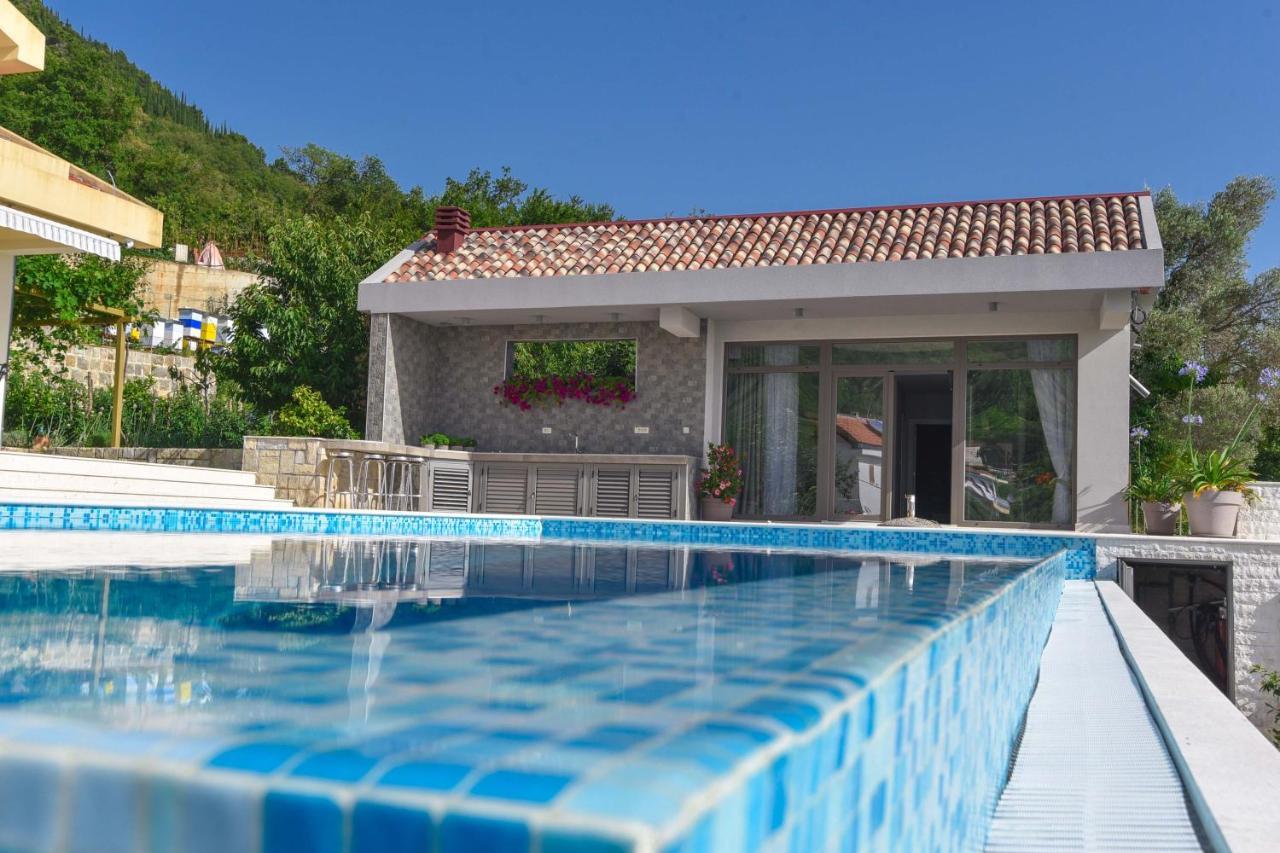 Verbalj Apartment With Swimming Pool Kotor Kültér fotó