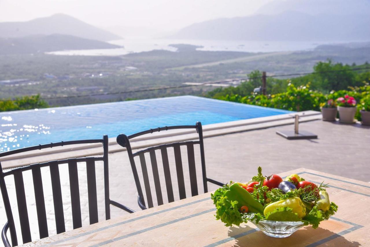 Verbalj Apartment With Swimming Pool Kotor Kültér fotó