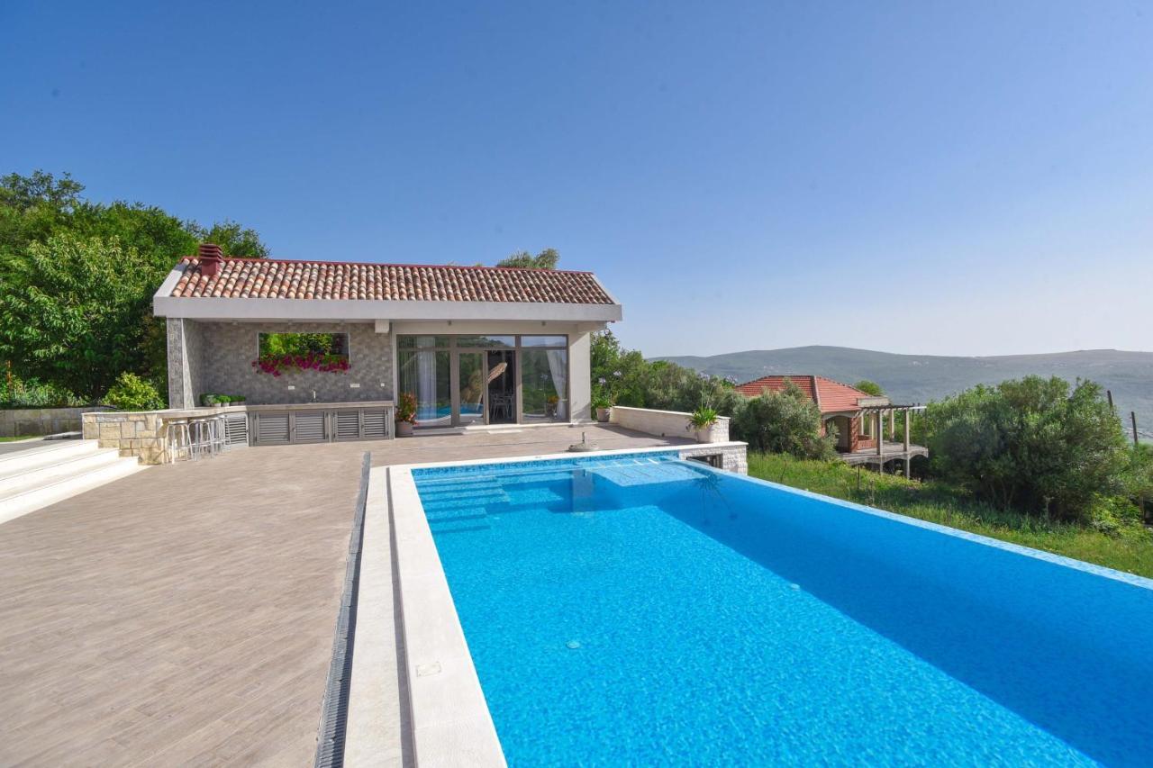 Verbalj Apartment With Swimming Pool Kotor Kültér fotó