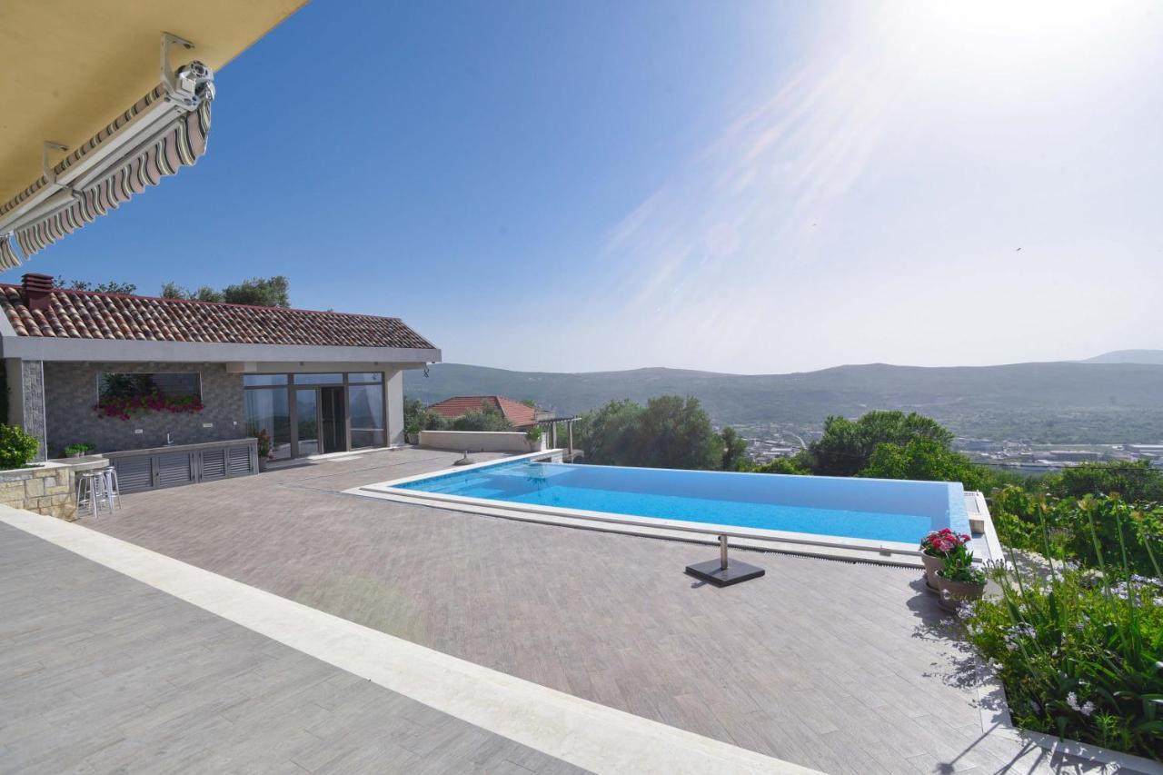 Verbalj Apartment With Swimming Pool Kotor Kültér fotó