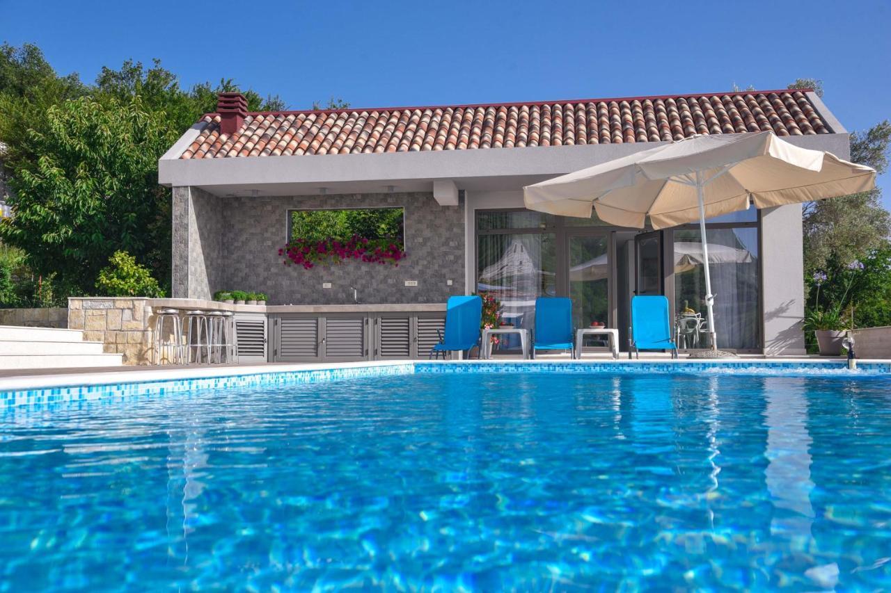Verbalj Apartment With Swimming Pool Kotor Kültér fotó