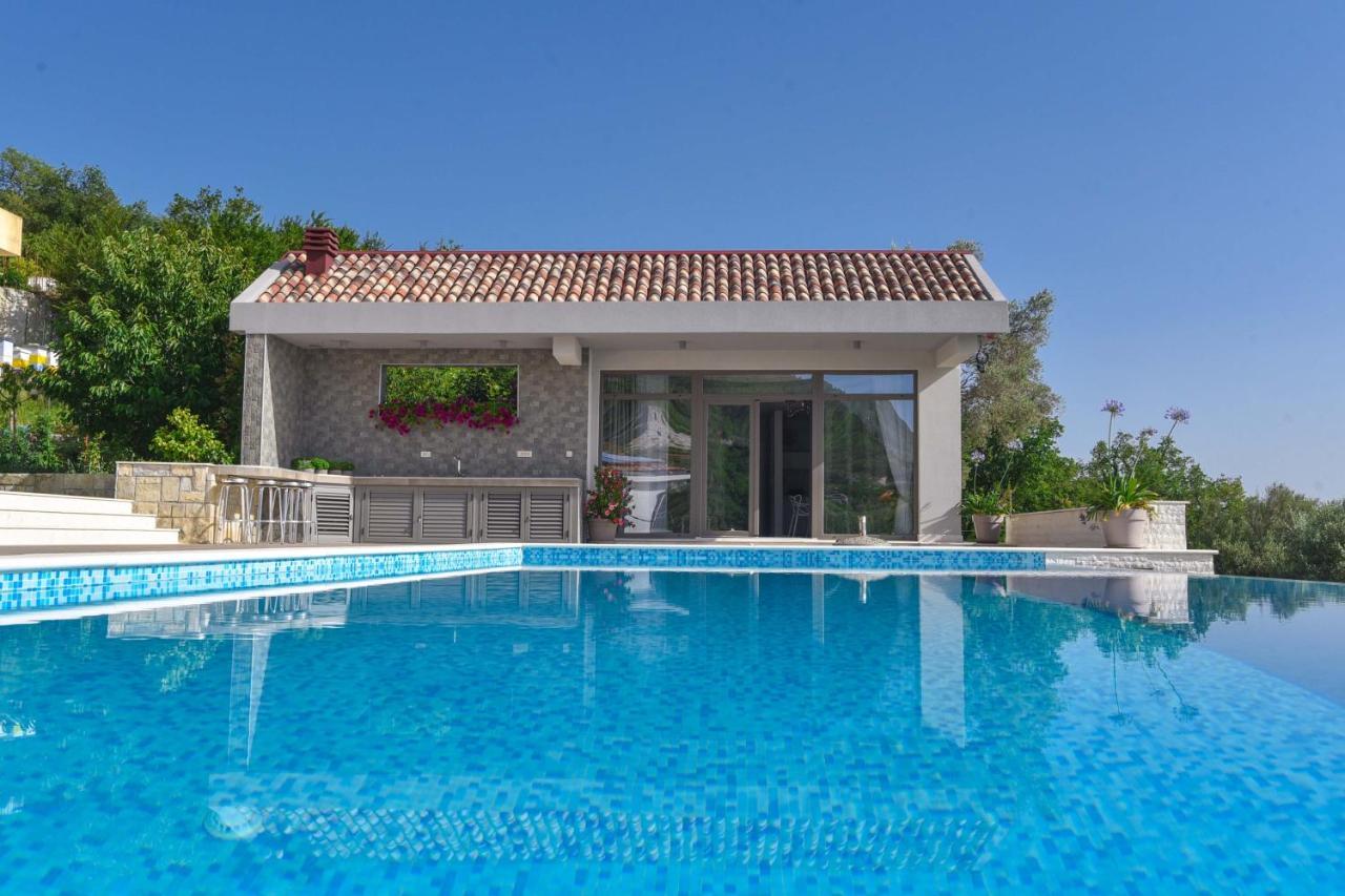 Verbalj Apartment With Swimming Pool Kotor Kültér fotó