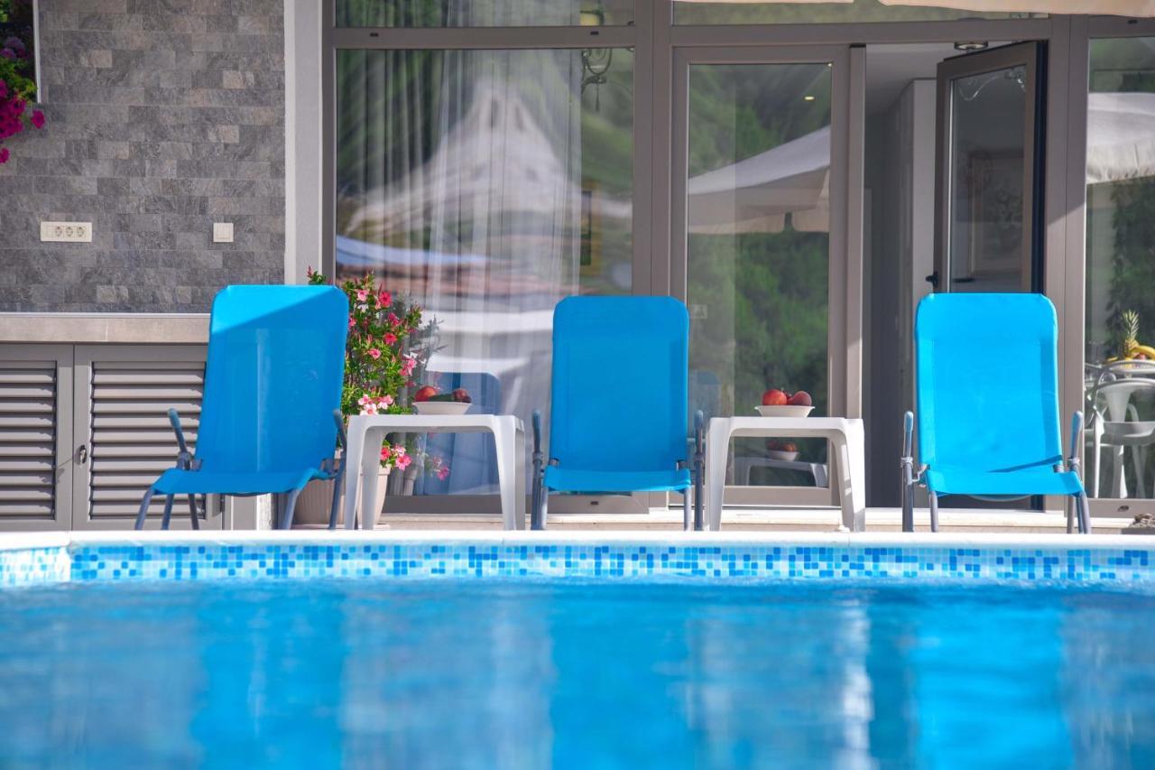 Verbalj Apartment With Swimming Pool Kotor Kültér fotó